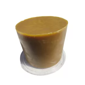 Beeswax in 2 kg block