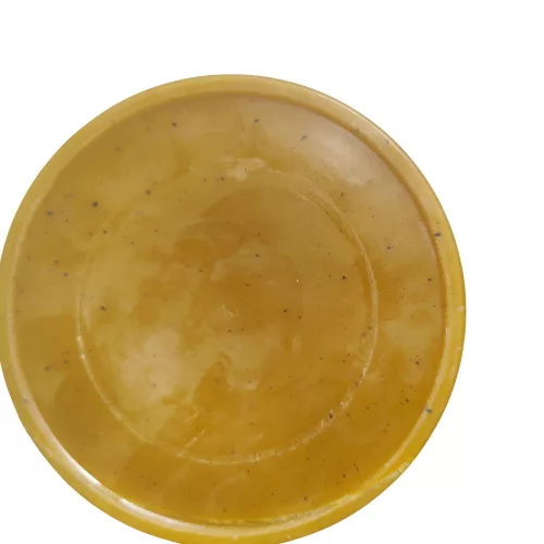 Beeswax in 2 kg block